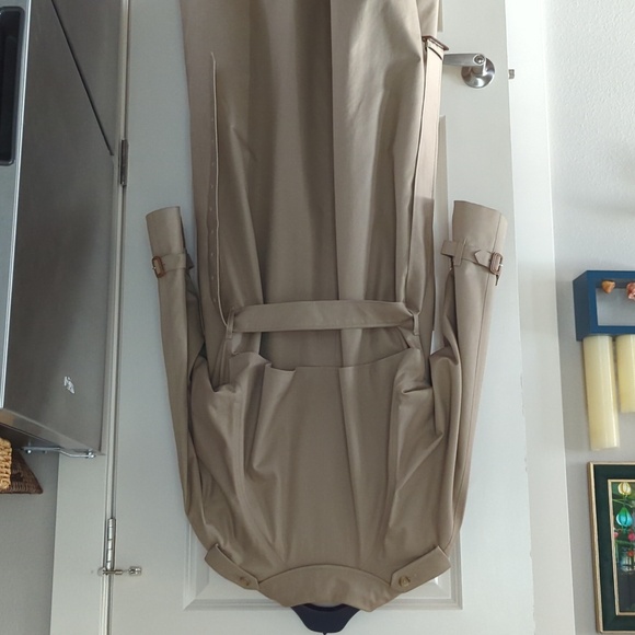 Burberry Beige Trench Coat - Picture 6 of 6